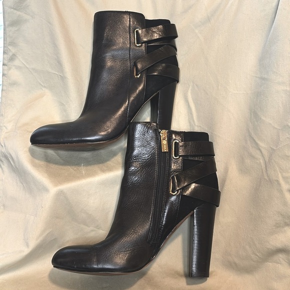 Isola Shoes - ISOLA black leather short boots excellent condition